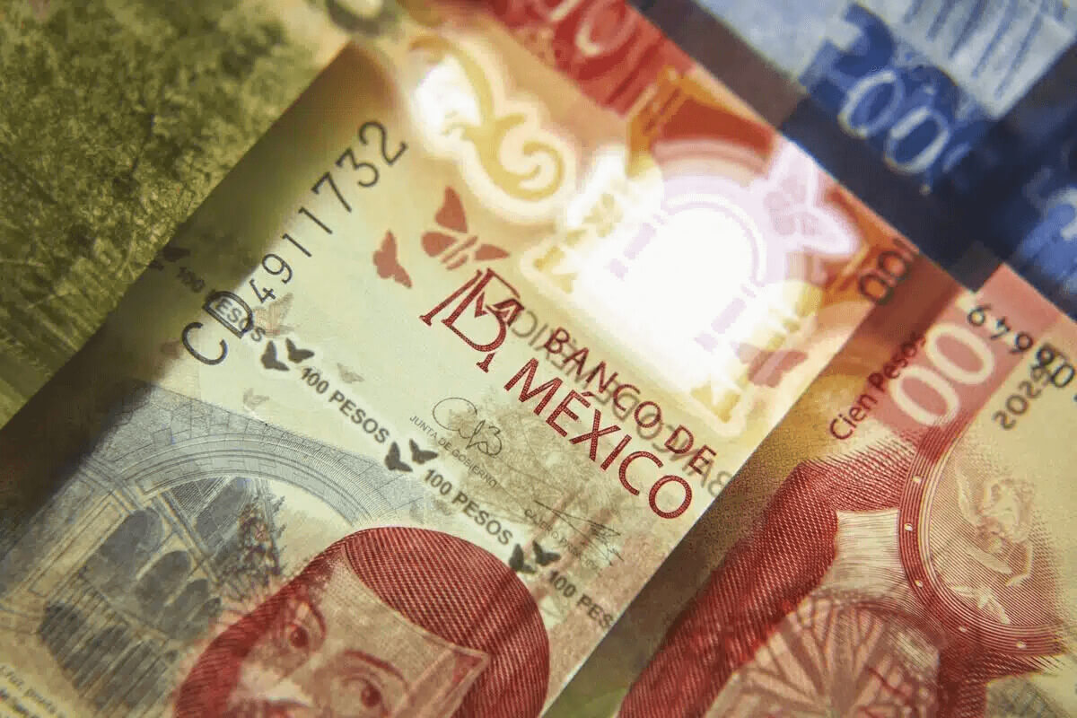 Mexikanischer Peso fällt auf tiefsten Stand in 14 Tagen gegenüber dem US-Dollar